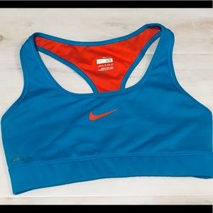 Nike Fit Dry Sports Bra